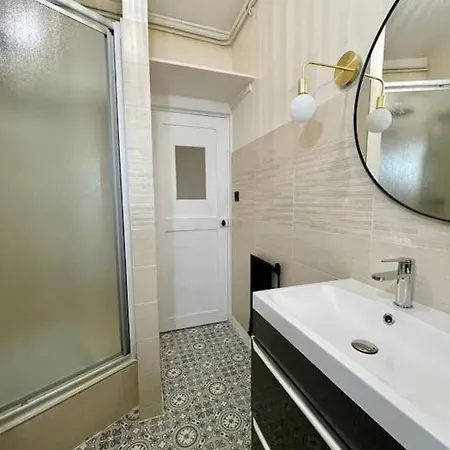 Apartment : Superbe Equipe, Proche Gare.