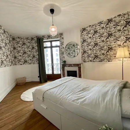 : Superbe Equipe, Proche Gare. Apartment *